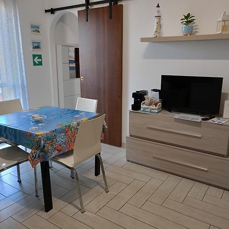 Casa Vacanza Indaco Фьюмичино Экстерьер фото